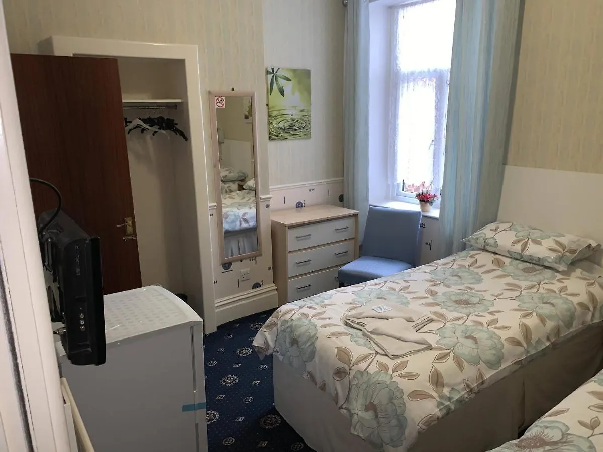 The Wilford Hotel Blackpool Bed & Breakfast